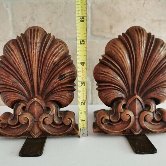 Clam Shell Bookends Antifix Fleur de Lys Book Shelf Decor ALTERED Syroco? - Picture 9 of 10